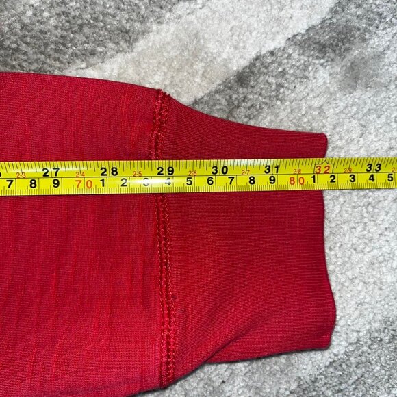 Vintage Y2K GAP red zip-up hoodie with classic 1969 logo patch on front hem. - Picture 8 of 8